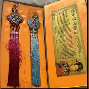 2 Asian Bohaimohexiu Handmade Clothing Accessory in original box